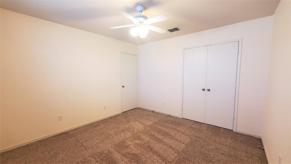 7536 Almondale Drive - Photo 15