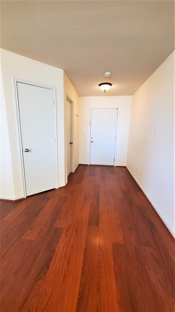 7536 Almondale Drive - Photo 2