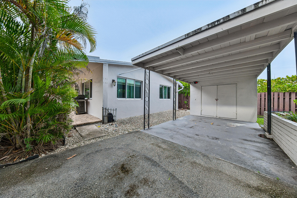 701 Ne 22nd Drive - Photo 26