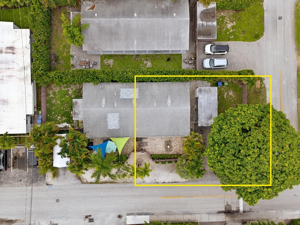 701 Ne 22nd Drive - Photo 32