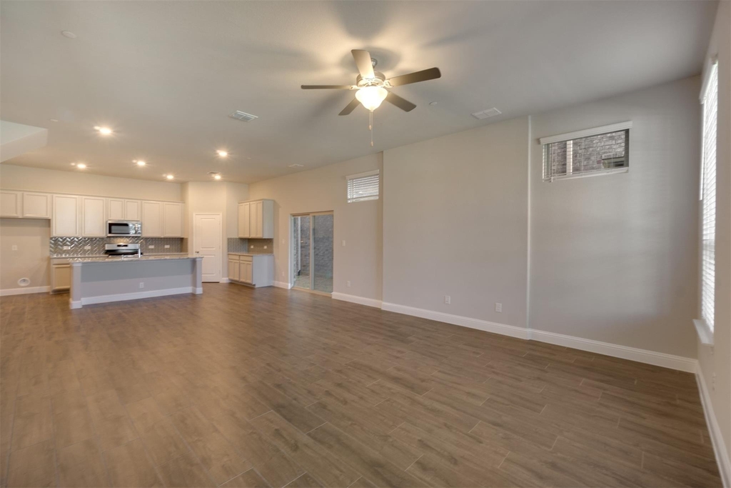 7616 Redondo Drive - Photo 4