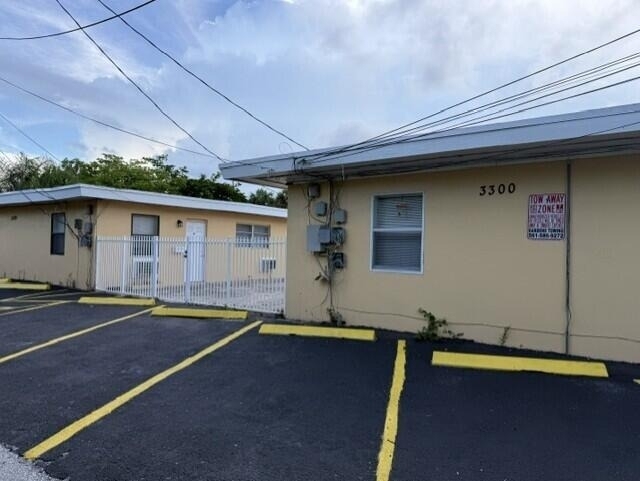 3300 Broadway Avenue - Photo 5