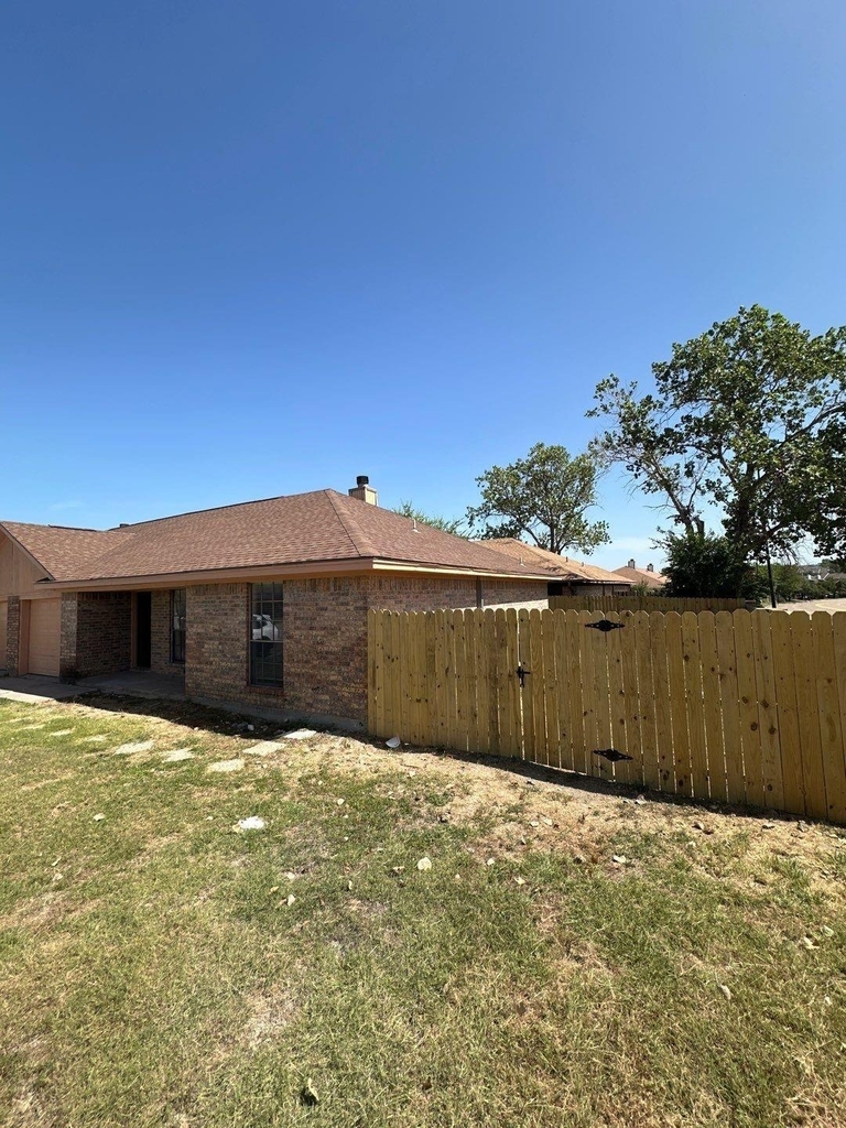 441 Signal Hill Court N - Photo 0