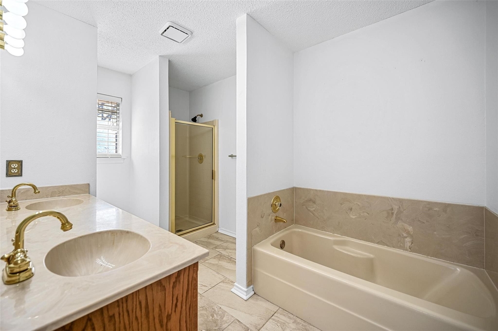 2114 Lattimore Street - Photo 10