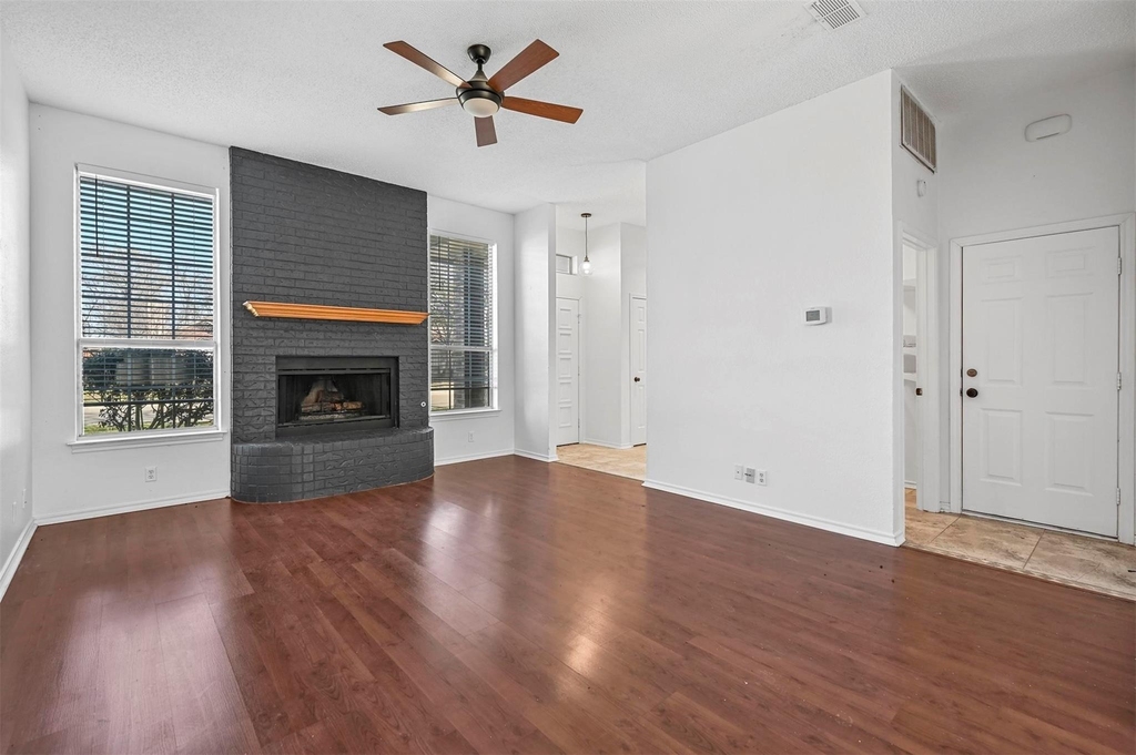 2114 Lattimore Street - Photo 1