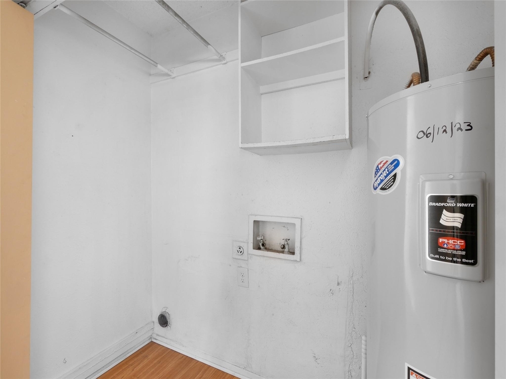 2708 Oak Grove Drive - Photo 7