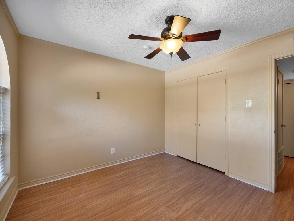 2708 Oak Grove Drive - Photo 12