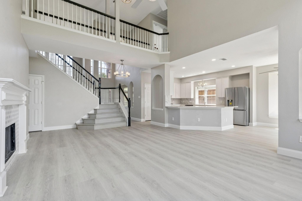 1514 Summerside Drive - Photo 4