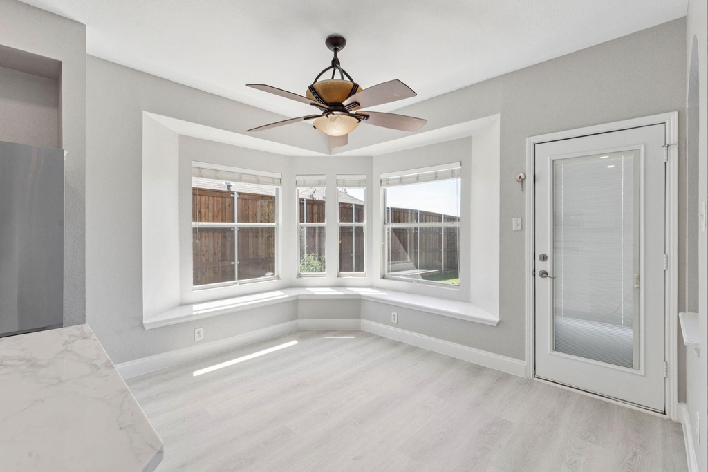 1514 Summerside Drive - Photo 11