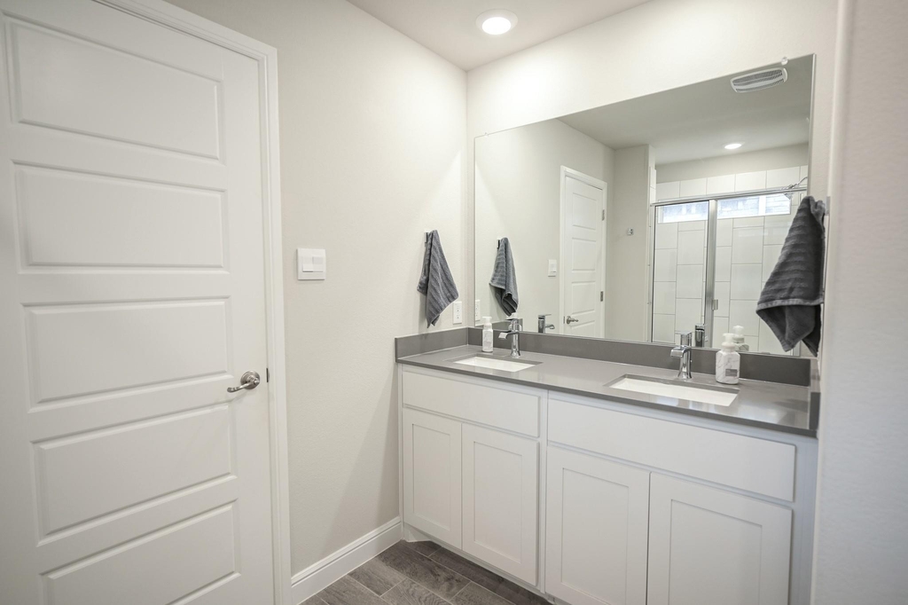 725 Golden Gate Park Road - Photo 24