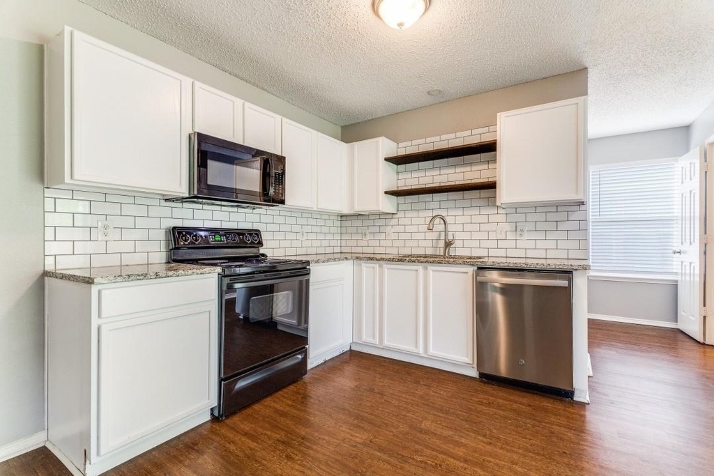9361 Sundial Drive - Photo 4