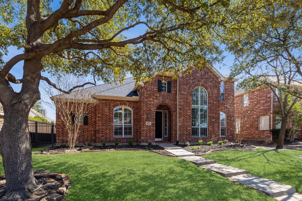 9740 Plains Circle - Photo 1