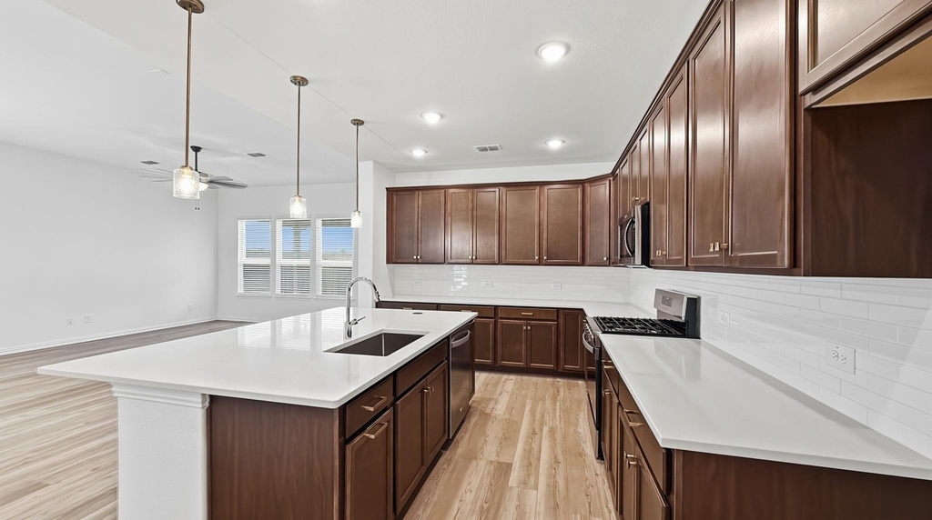 2508 Marigot Street - Photo 2