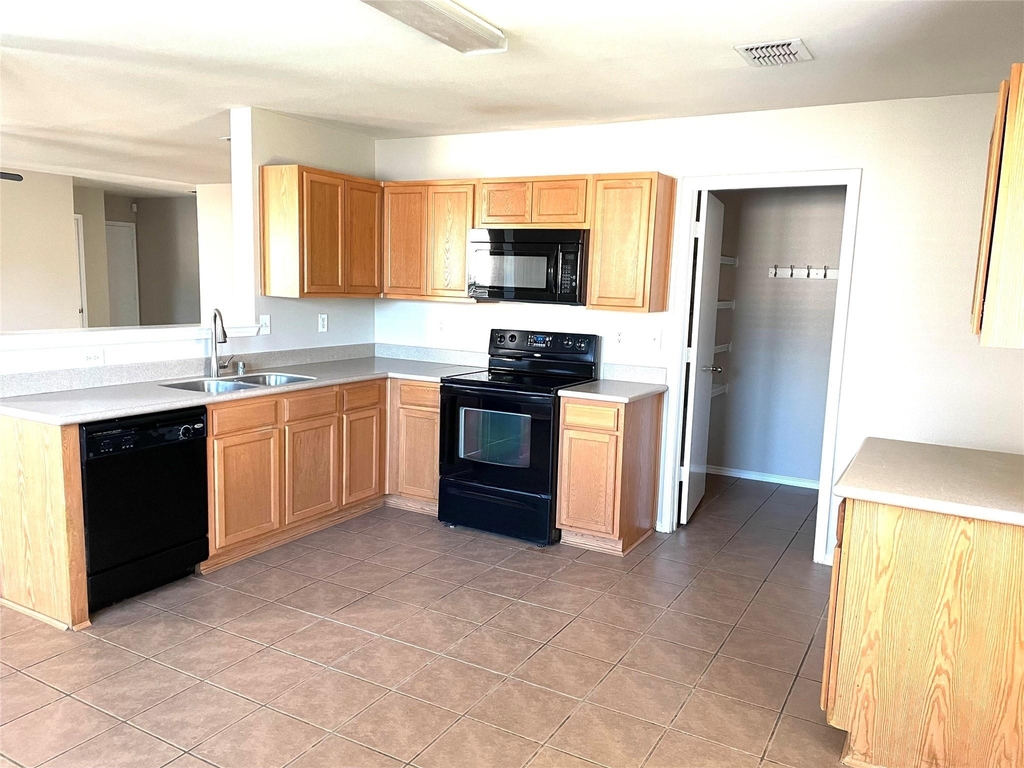1745 Diamond Lake Trail - Photo 3