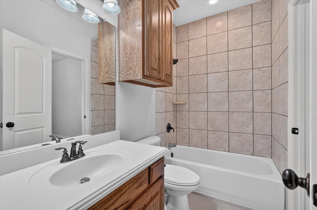 7511 Courtney Circle - Photo 12
