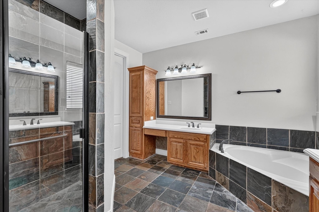 7511 Courtney Circle - Photo 24