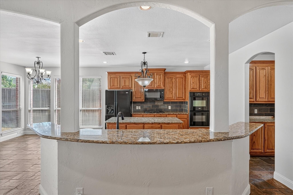 7511 Courtney Circle - Photo 6