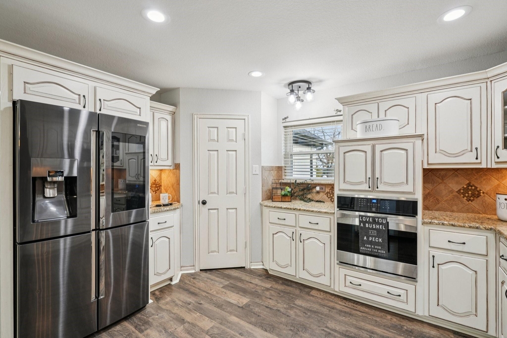 10072 Manor Way - Photo 10