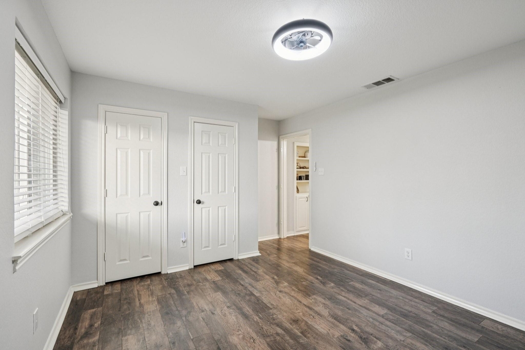 10072 Manor Way - Photo 17