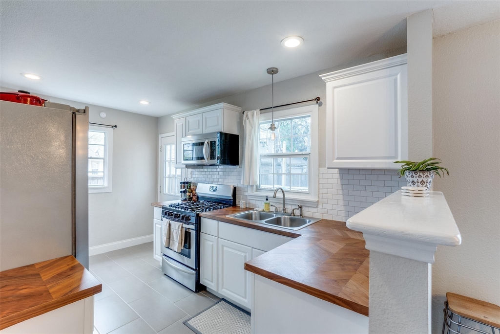 2111 Norwood Drive - Photo 12