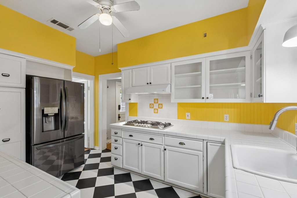 6102 Worth Street - Photo 6