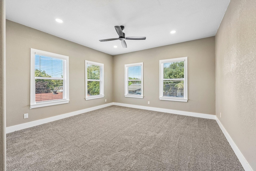 3889 Davila Drive - Photo 29