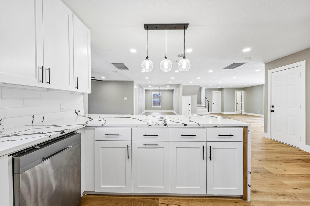 3889 Davila Drive - Photo 15