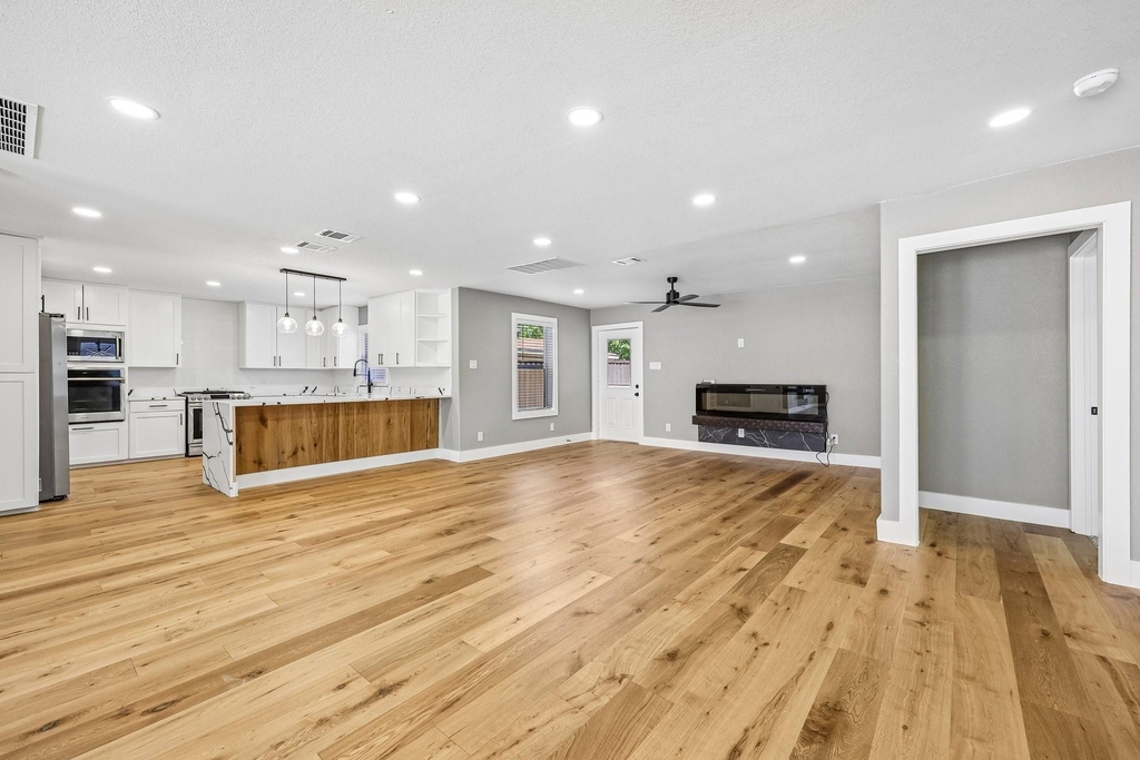 3889 Davila Drive - Photo 9