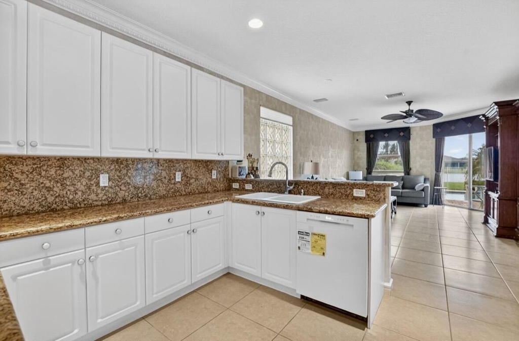 7879 Monarch Court - Photo 17