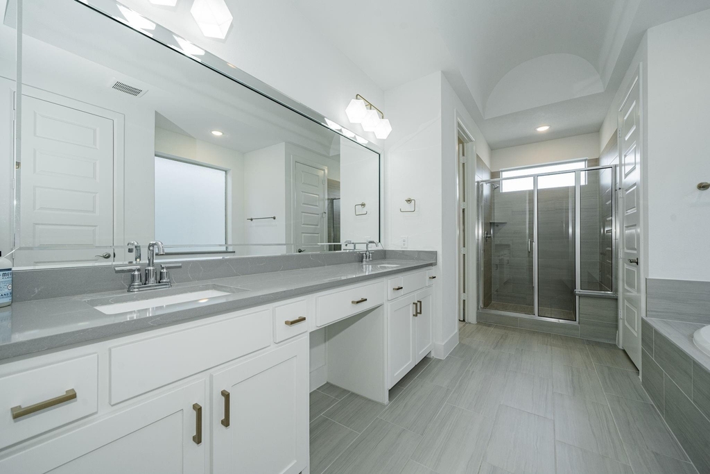 8106 Fallston Court - Photo 11