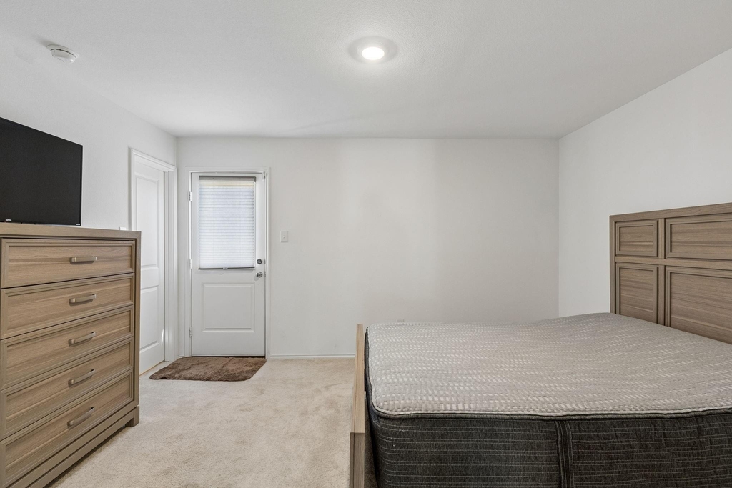6825 Sunbeam Circle - Photo 13
