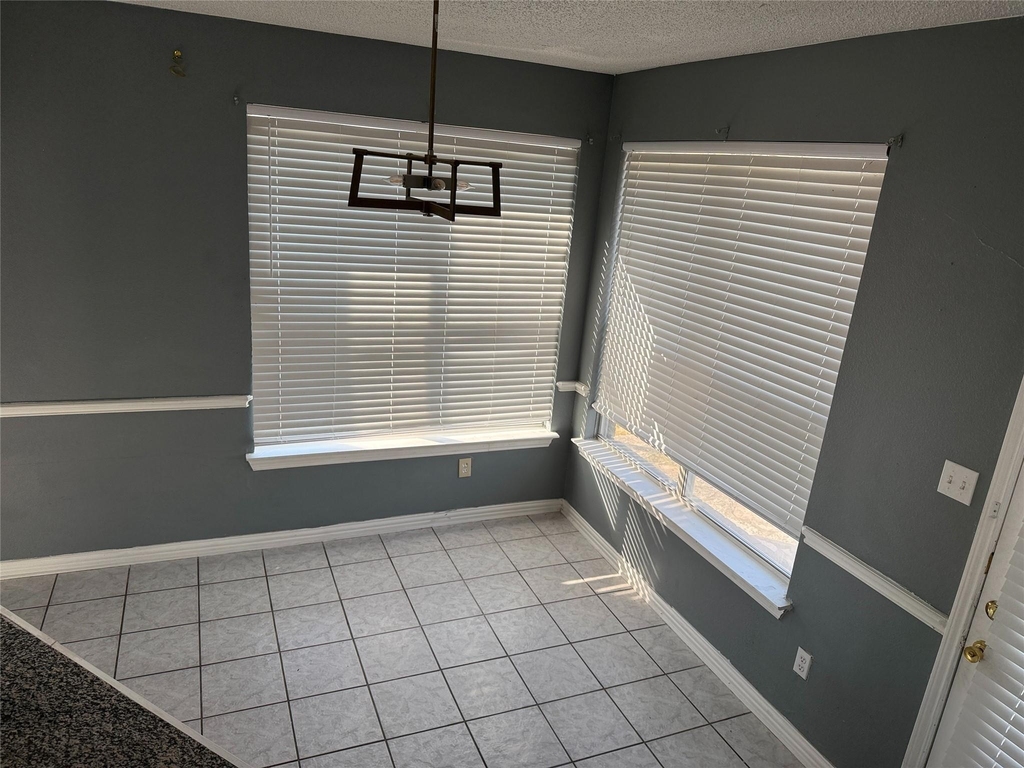 2700 Crystal Falls Drive - Photo 9