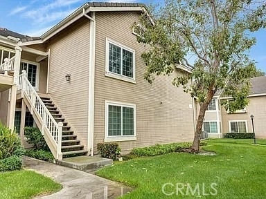 3867 Thorncroft - Photo 1