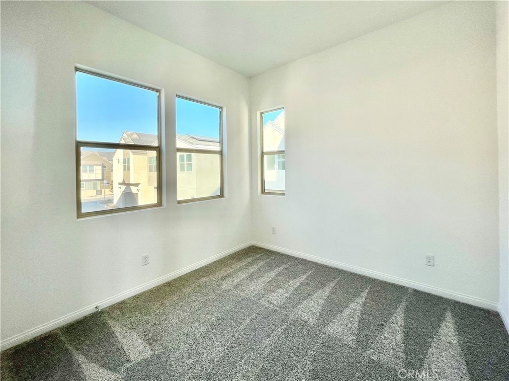 27355 Hyland Court - Photo 9
