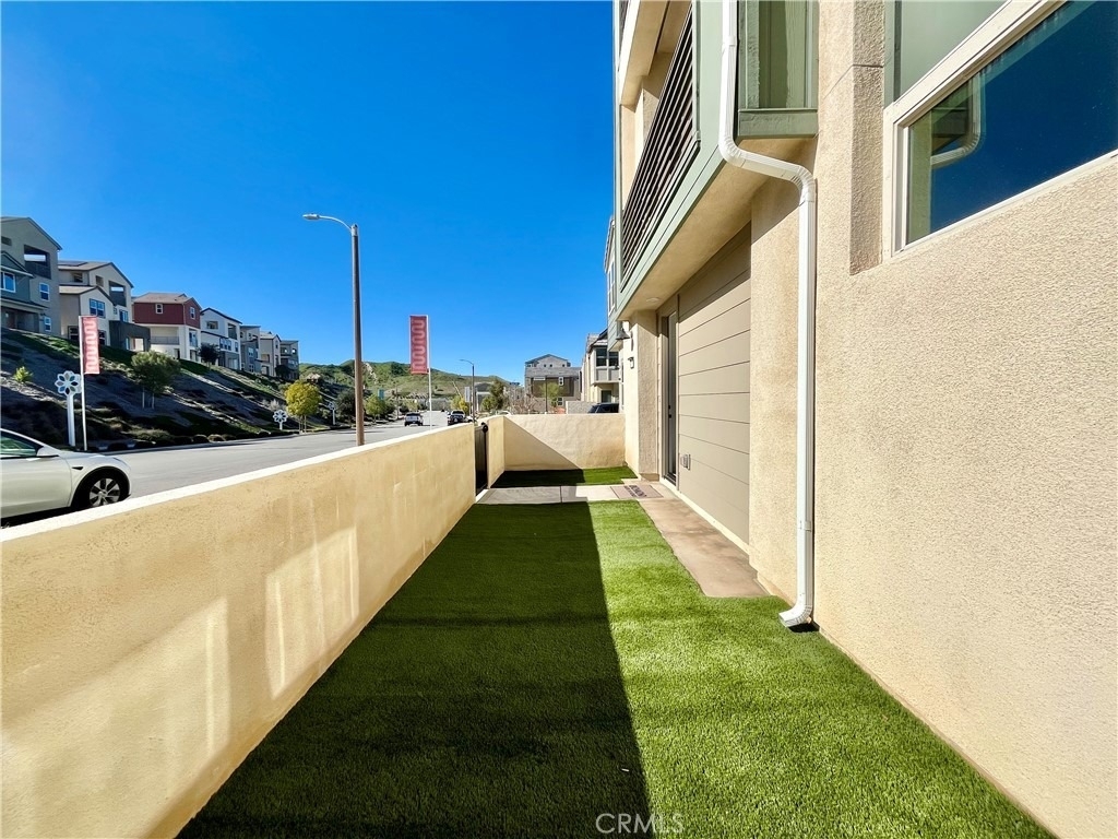 27355 Hyland Court - Photo 21