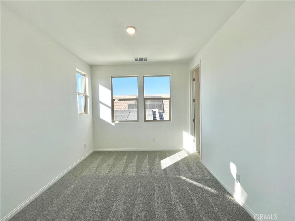 27355 Hyland Court - Photo 17