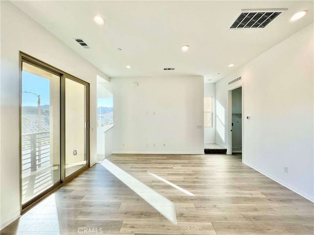 27355 Hyland Court - Photo 7