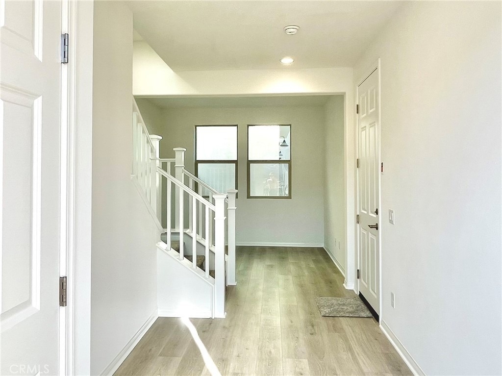 27355 Hyland Court - Photo 3