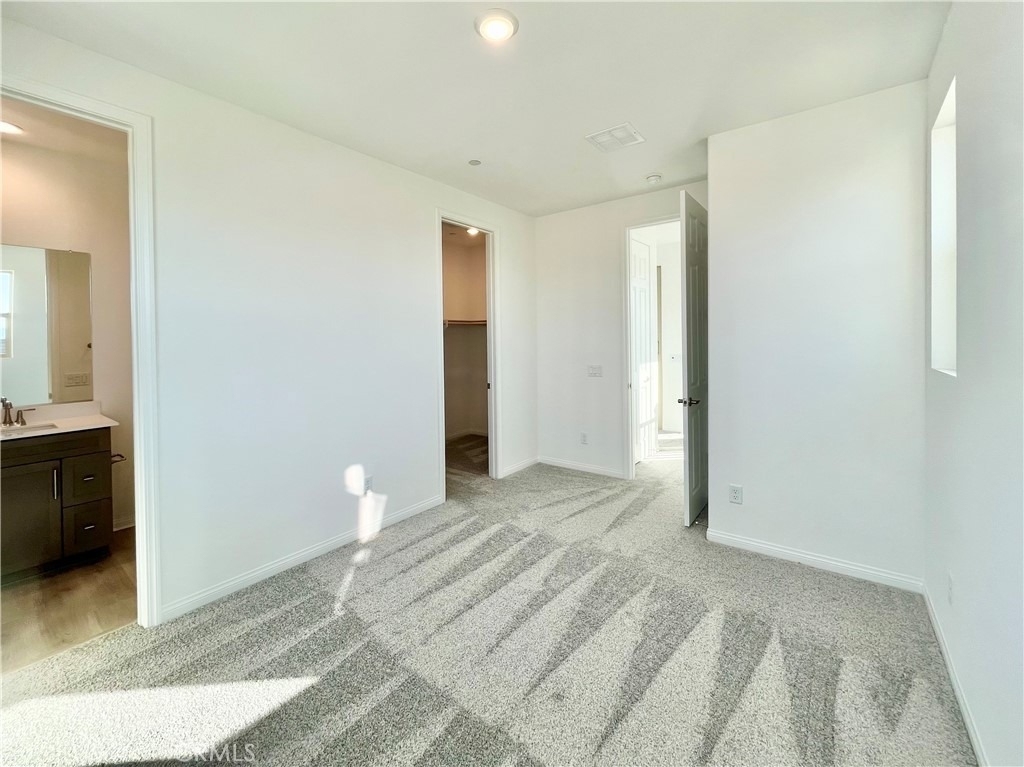 27355 Hyland Court - Photo 18