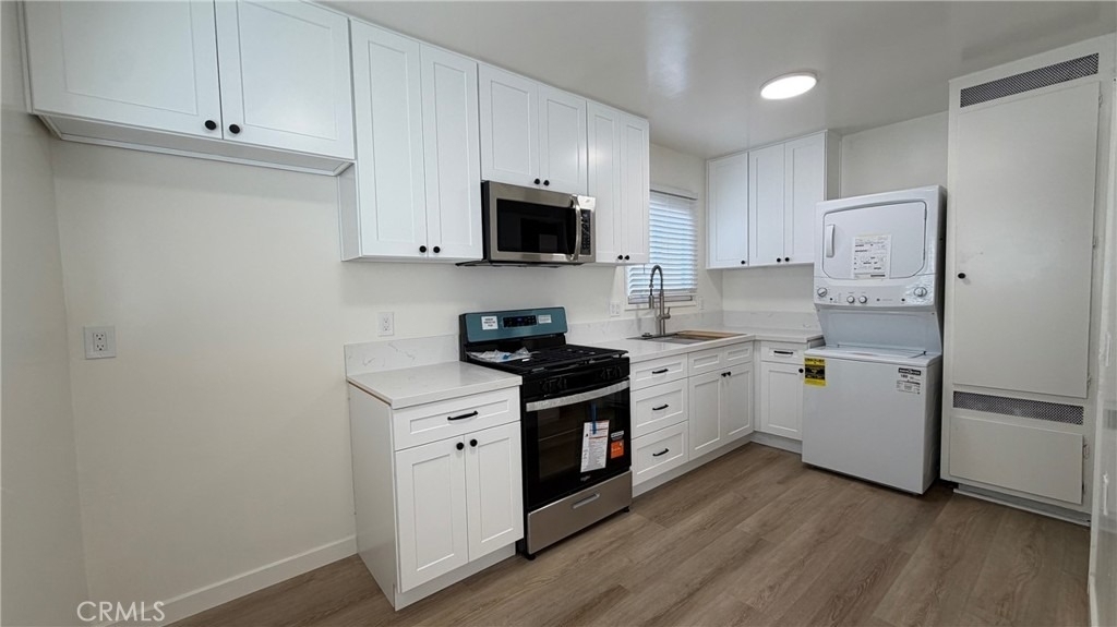 310 S California Street - Photo 0