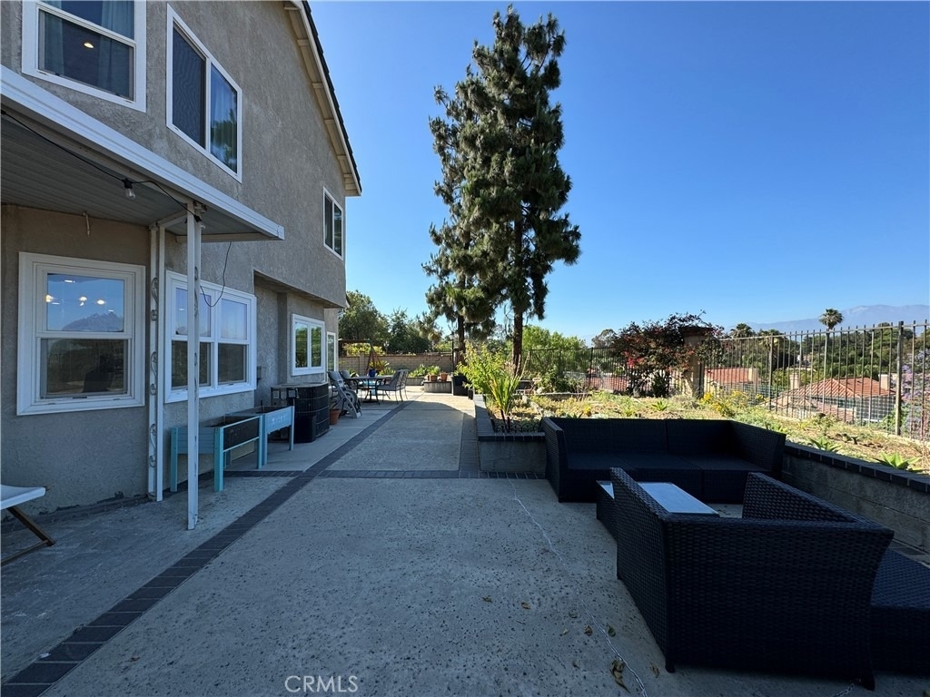 13745 Moonshadow Place - Photo 47