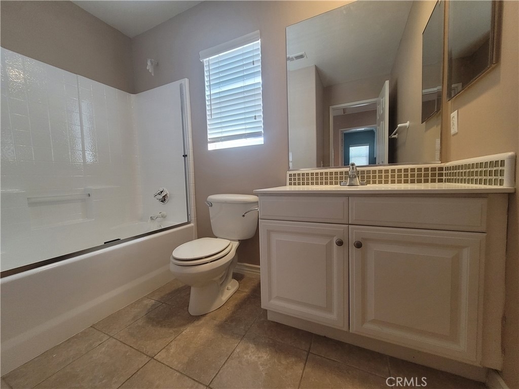 4022 Sutton Court - Photo 3