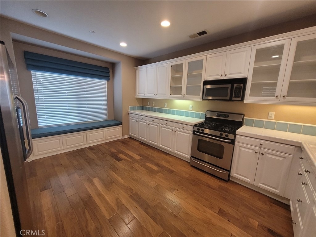 4022 Sutton Court - Photo 1