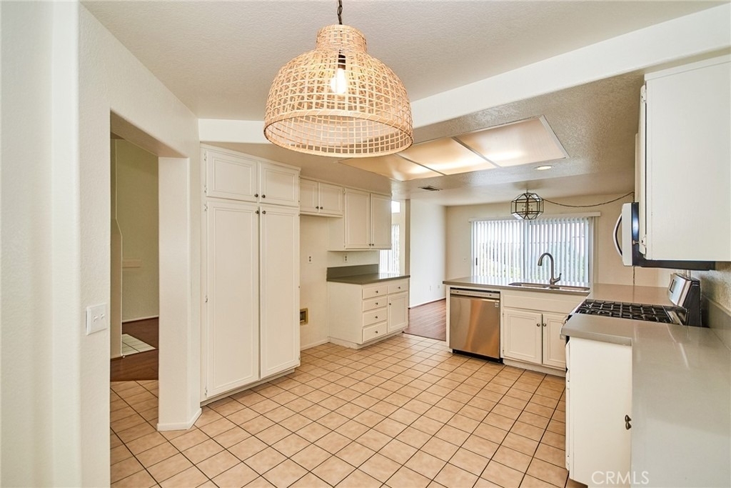 15737 Altamira Drive - Photo 8