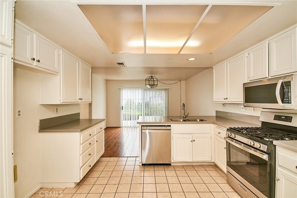 15737 Altamira Drive - Photo 7