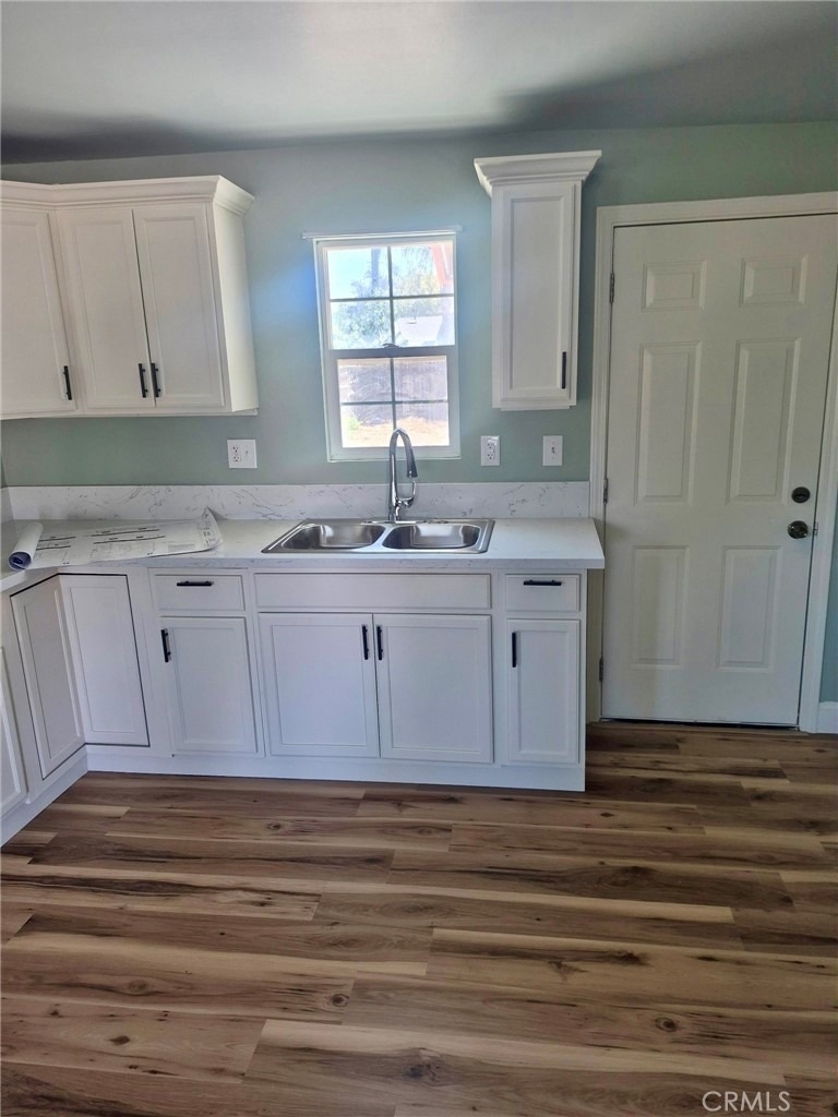 421 Wilkins - Photo 4