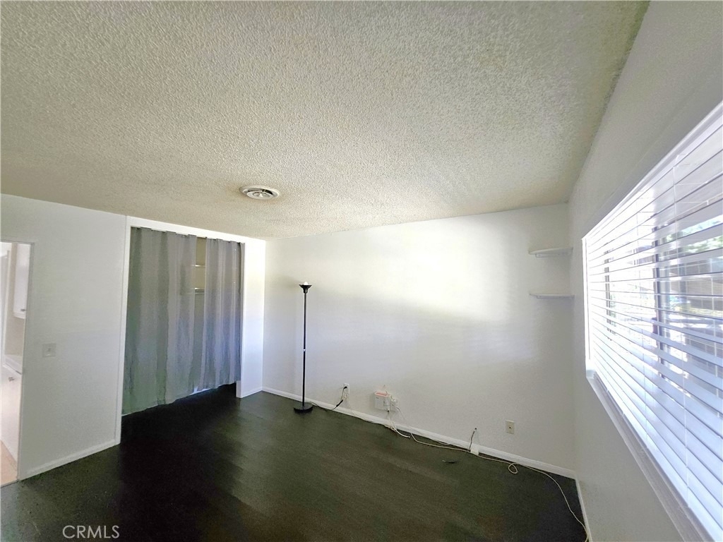 421 E E Stetson Avenue - Photo 5