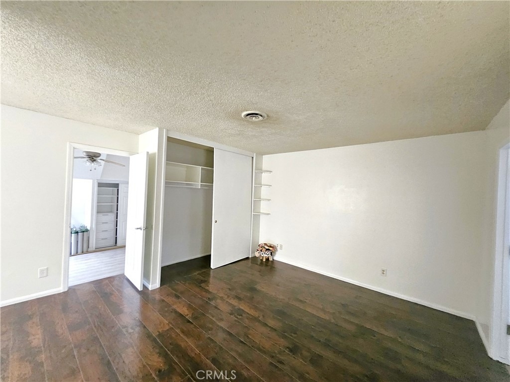 421 E E Stetson Avenue - Photo 3