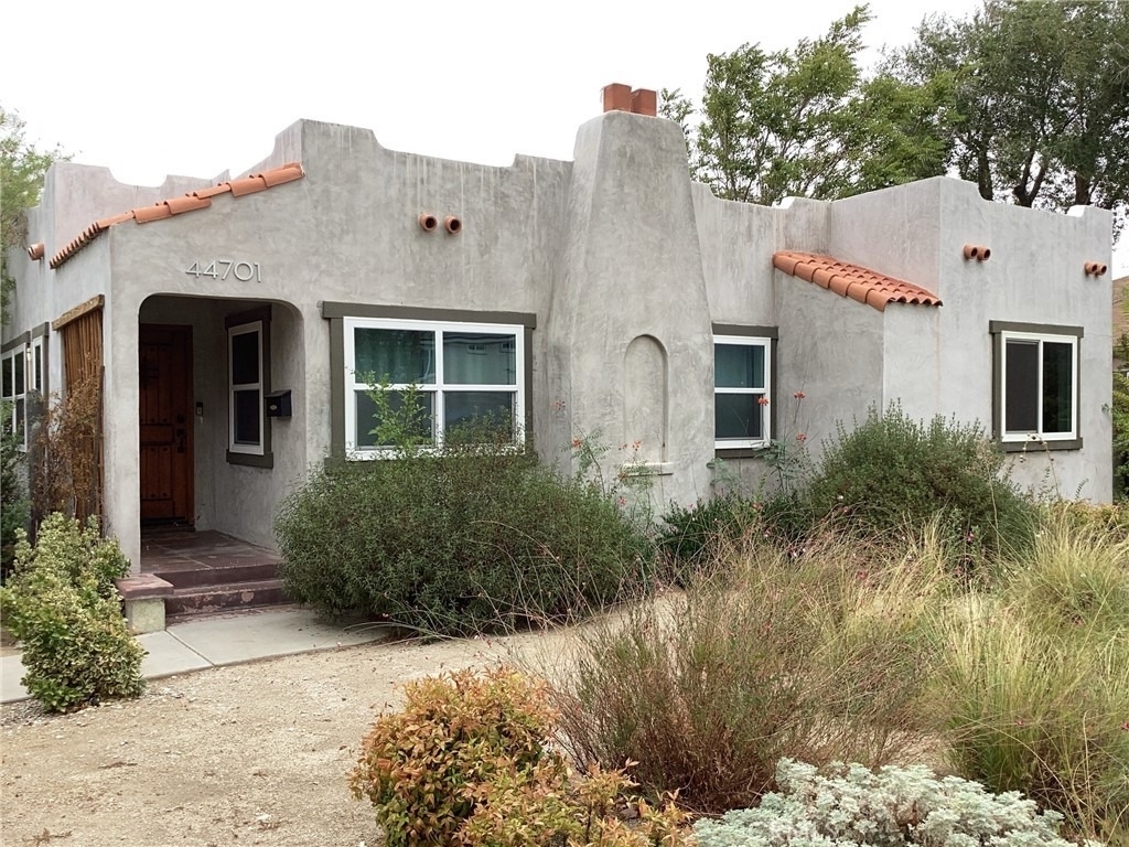 44701 Fig Avenue - Photo 1