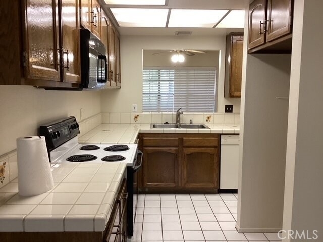 42823 15th Street W - Photo 6